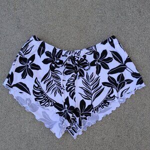 Hurley Black and White Hibiscus Swim Shorts NWOT